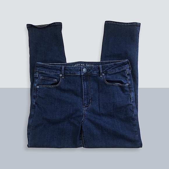 American Eagle Hi-Rise skinny dark wash women’s size 14 short
